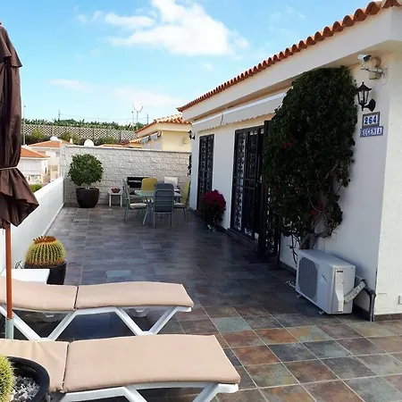 Three-bedroom In Sueno Azul Villa *